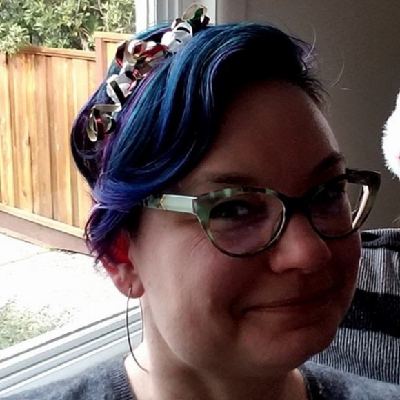 Meet your Posher, Mace - Picture 1 of 1